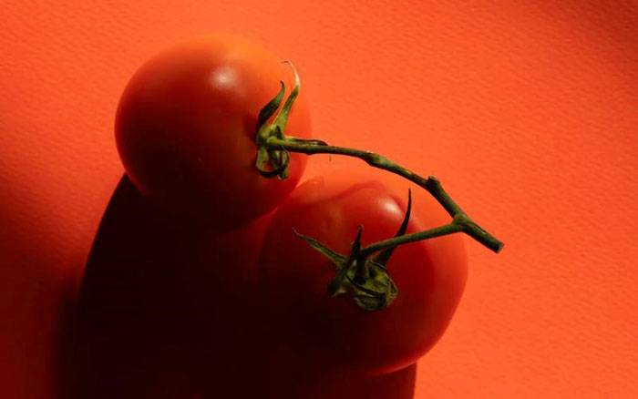 گوجه برای جوان سازی پوست